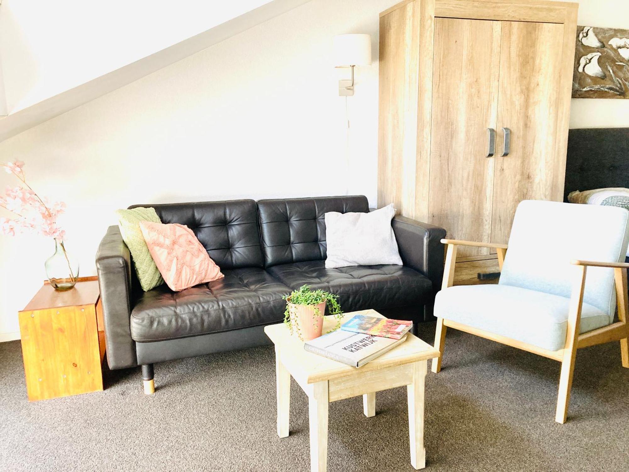 Nicolette Apartments カトウェイク・アーン・ゼー エクステリア 写真