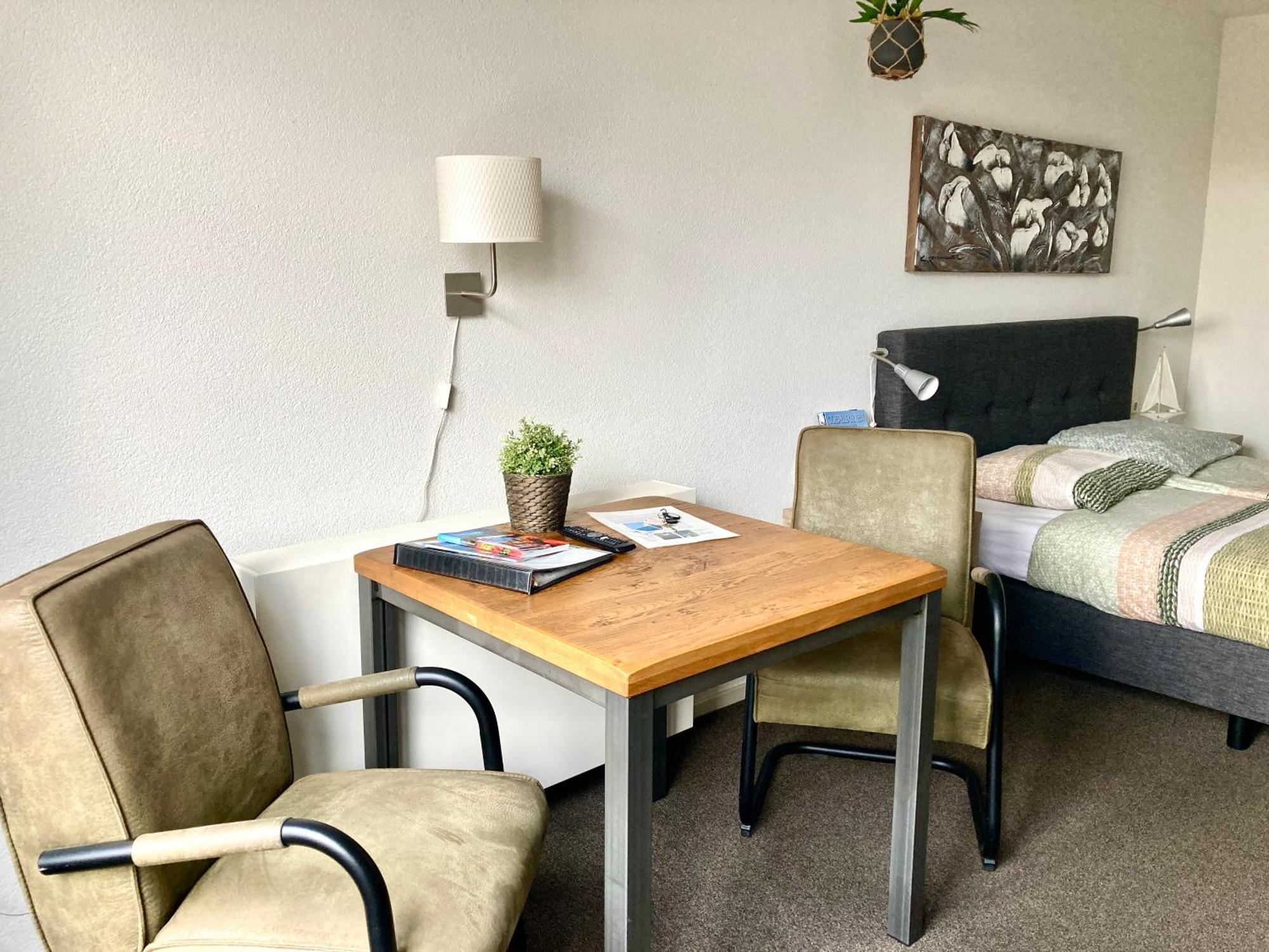 Nicolette Apartments カトウェイク・アーン・ゼー エクステリア 写真