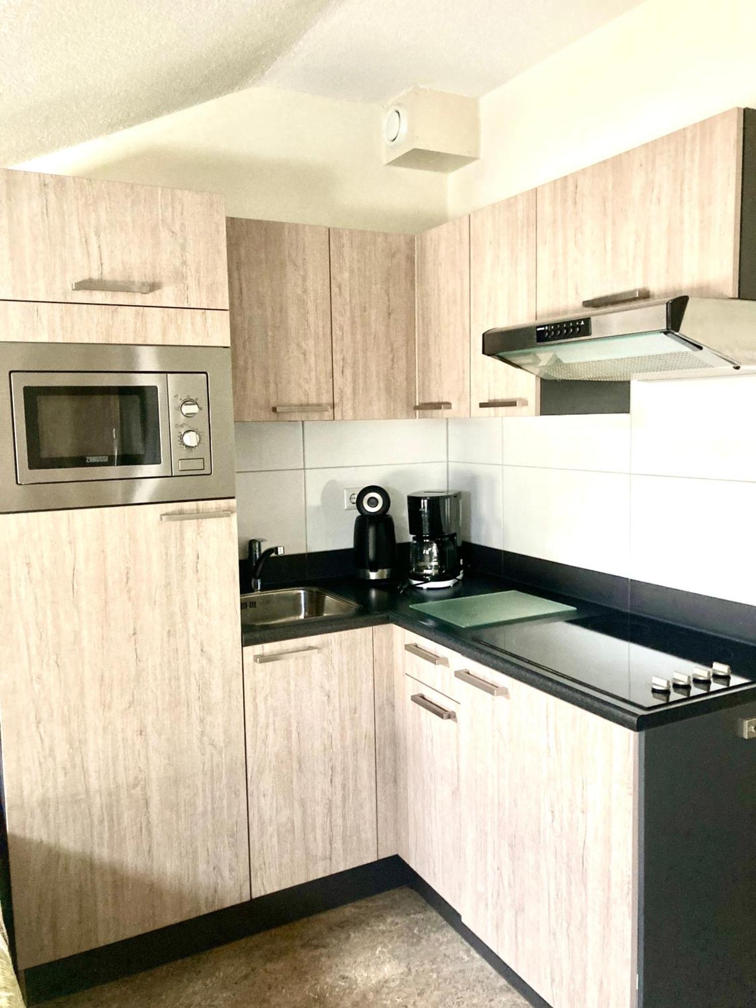 Nicolette Apartments カトウェイク・アーン・ゼー 部屋 写真